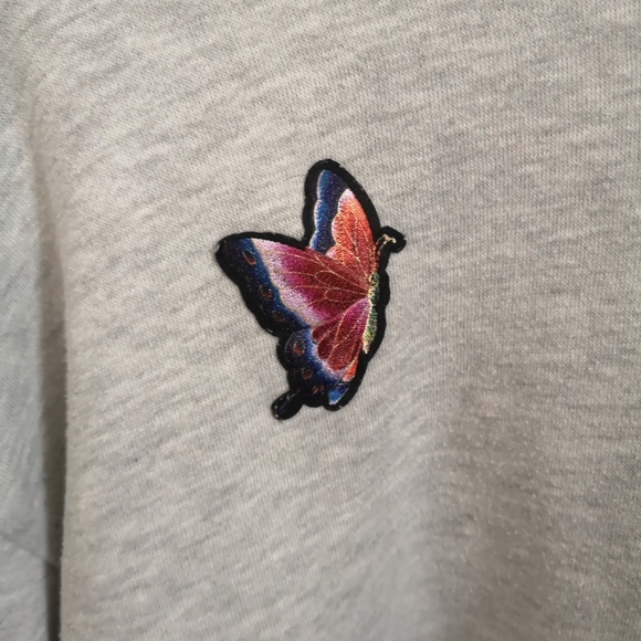 Forever 21 cropped gray hoodie with flower detail - Picture 4 of 5